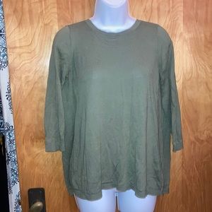 Loft Green & Floral Sweater Size Medium Petite